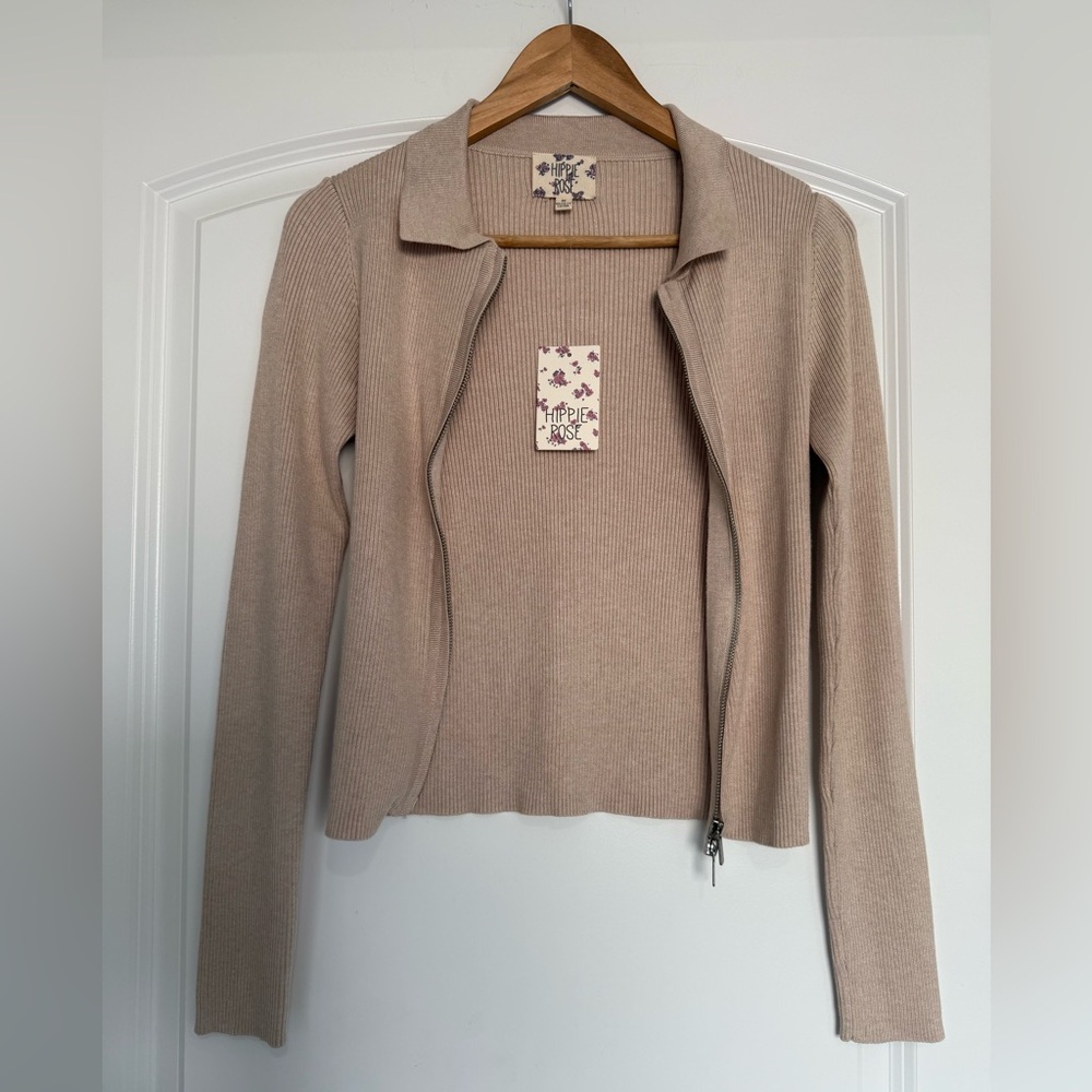 Beige Ribbed Zip-Up Cardigan size medium